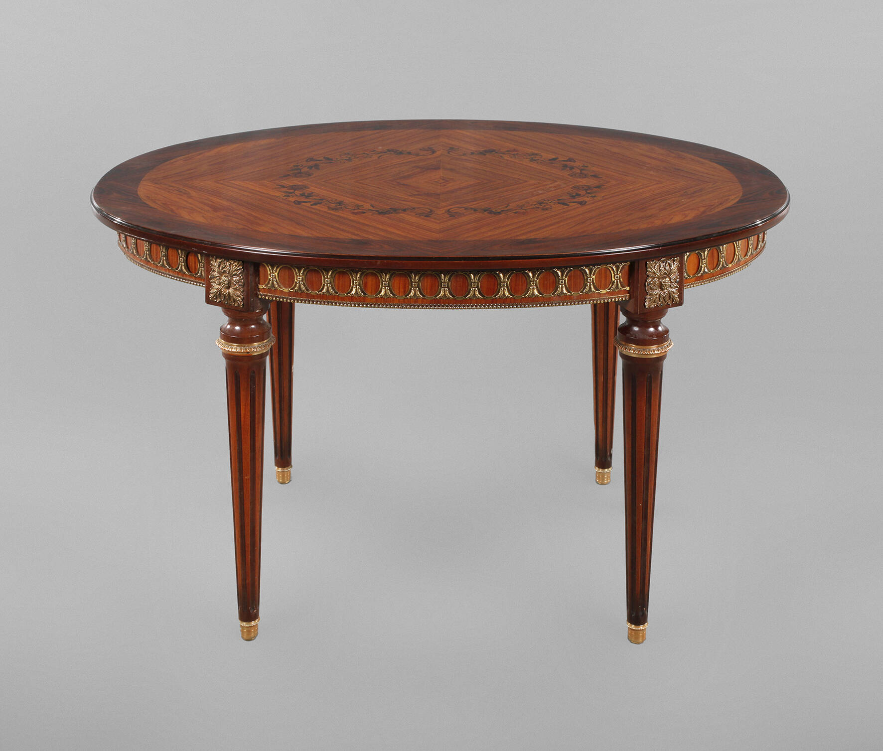 Klassizistischer Salontisch