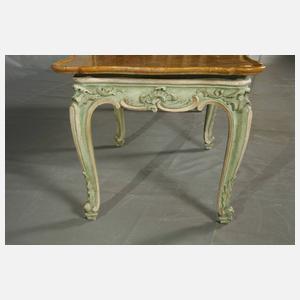 Couchtisch im Barockstil