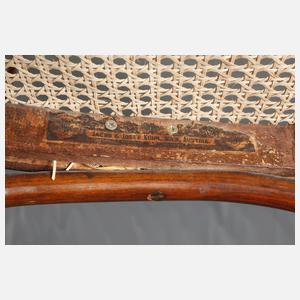 Zwei Kaffeehausstühle