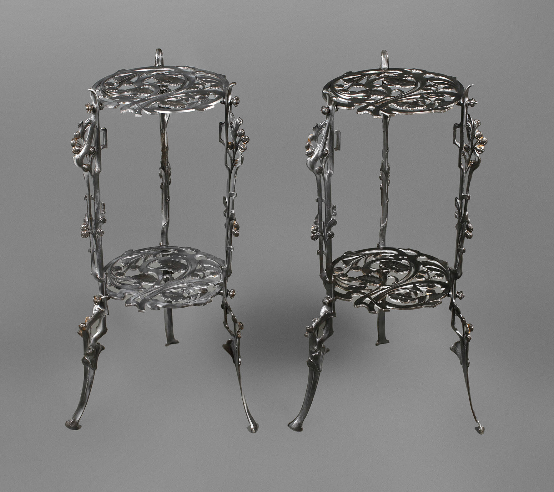 Paar Eisentische Jugendstil