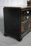 Sideboard mit Chinoiserien
