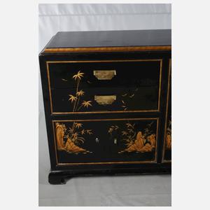 Sideboard mit Chinoiserien