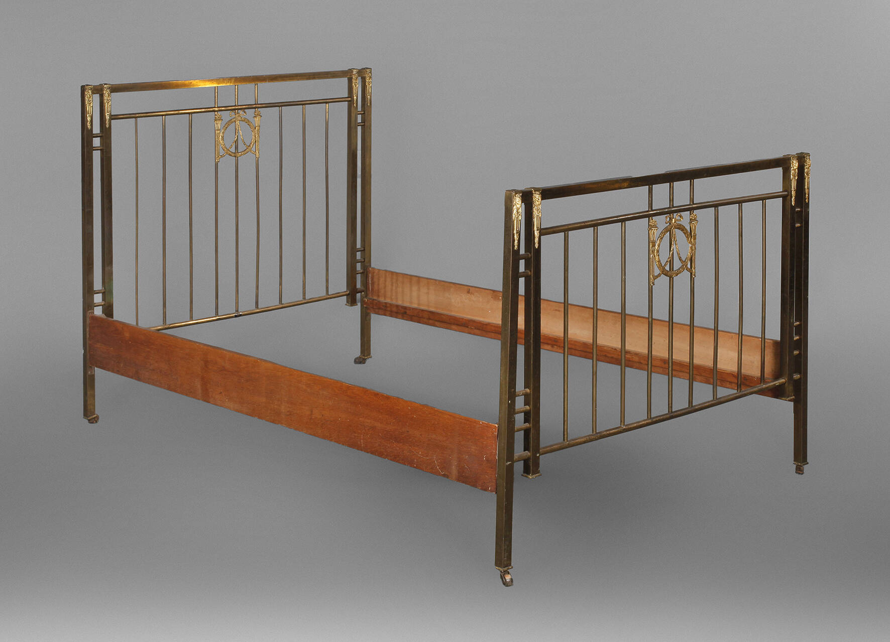 Bettgestell Jugendstil