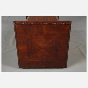 Großes Säulenpodest