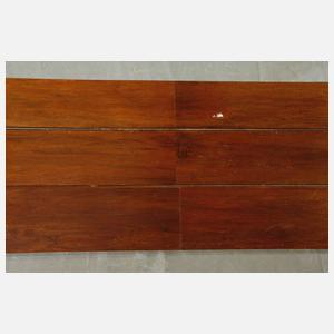 Wandpaneele Nussbaum