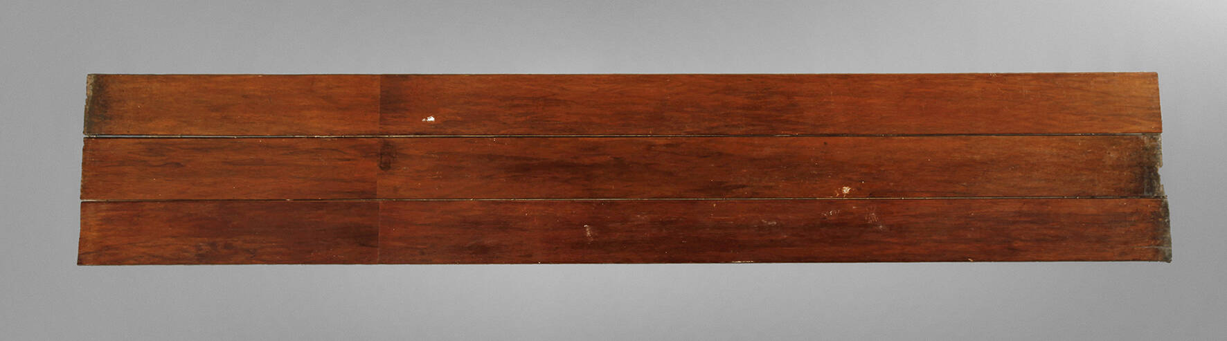 Wandpaneele Nussbaum