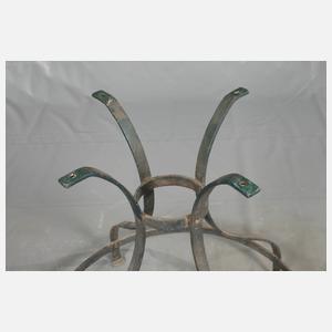 Gestell eines Gartentischs