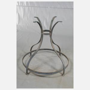 Gestell eines Gartentischs