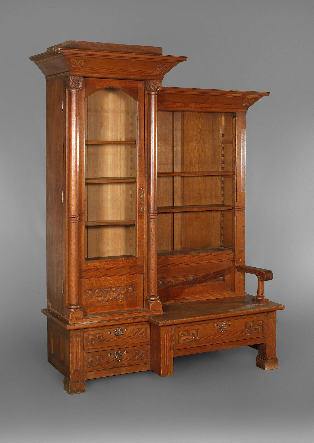 Bücherschrank Jugendstil