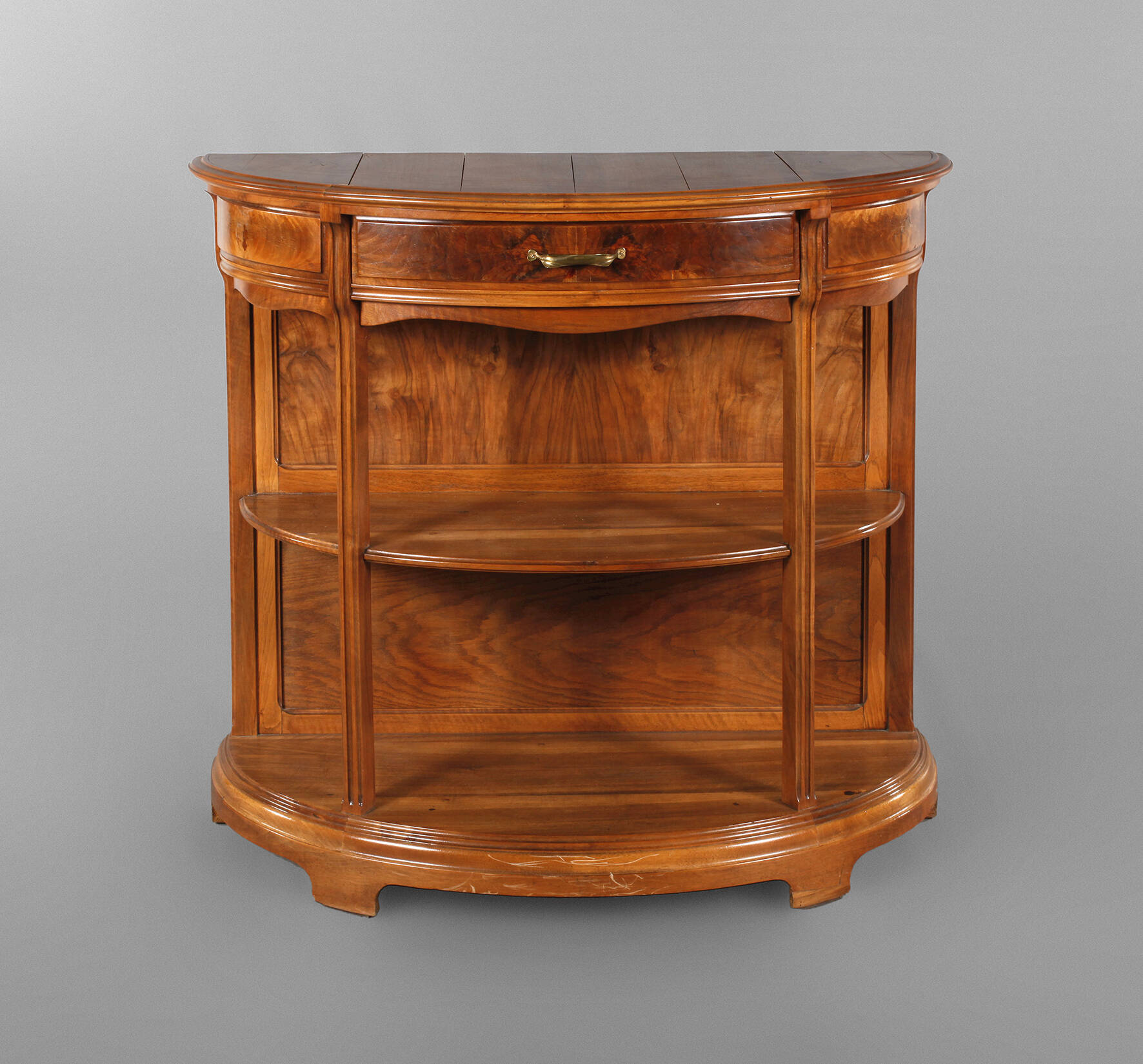 Halbrunde Regaletagere