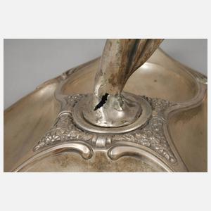 Übergroßer Tafelaufsatz