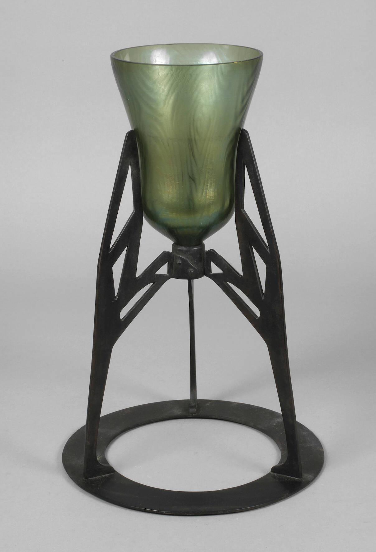 Frühe Tischdekoration