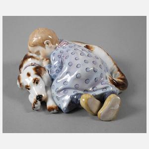 Meissen "Kind, auf einem Hund liegend"