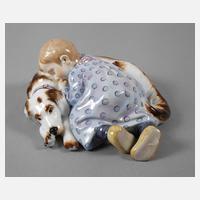 Meissen "Kind, auf einem Hund liegend"111