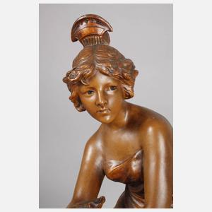 Salonspiegel als Quellnymphe