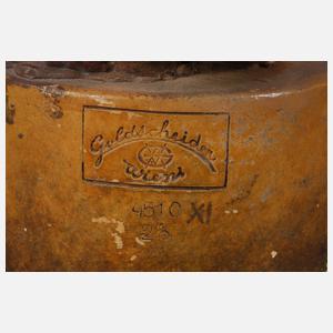 Goldscheider Wien Salonlampe als Fackelträgerin