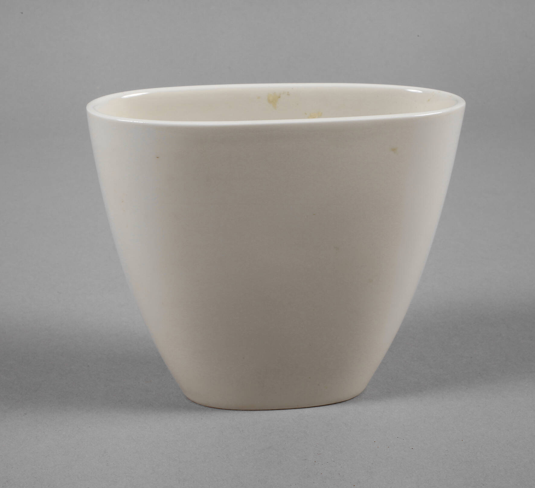 KPM Berlin "Blumenbecher, glatt"