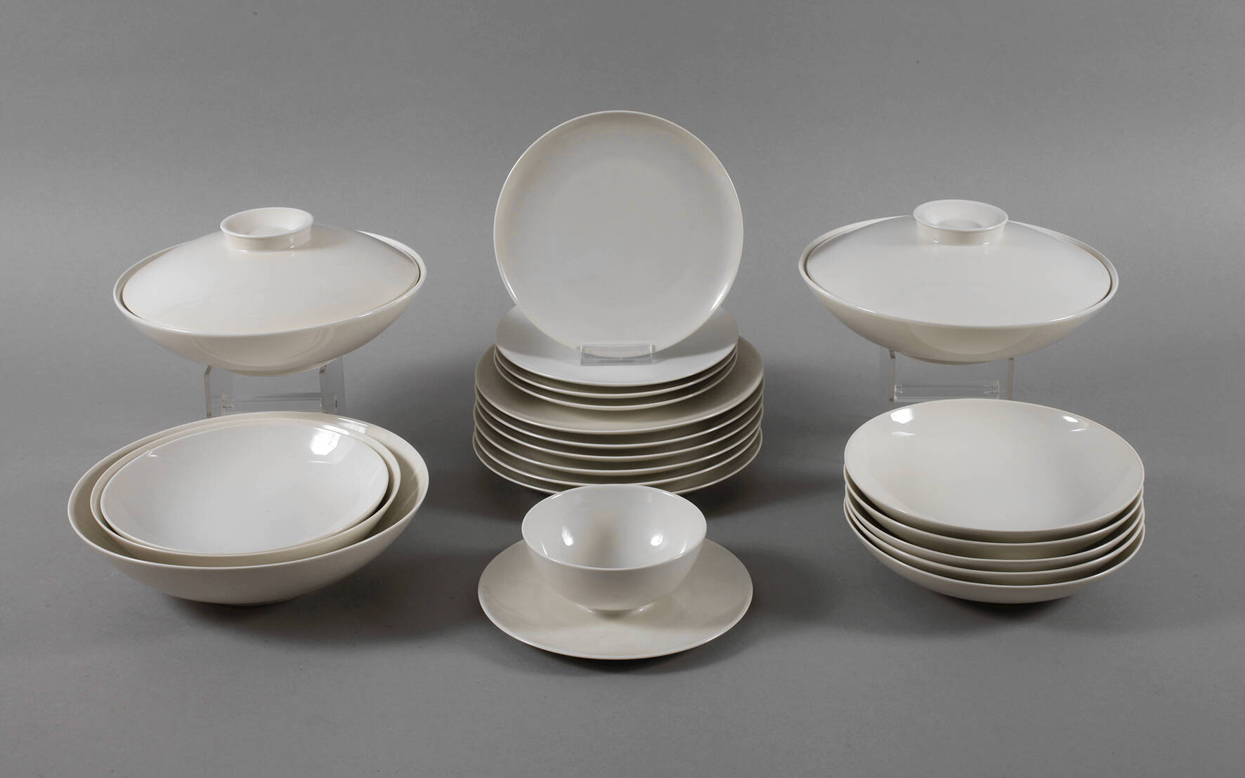 KPM Berlin Rest-Speiseservice "Urbino"