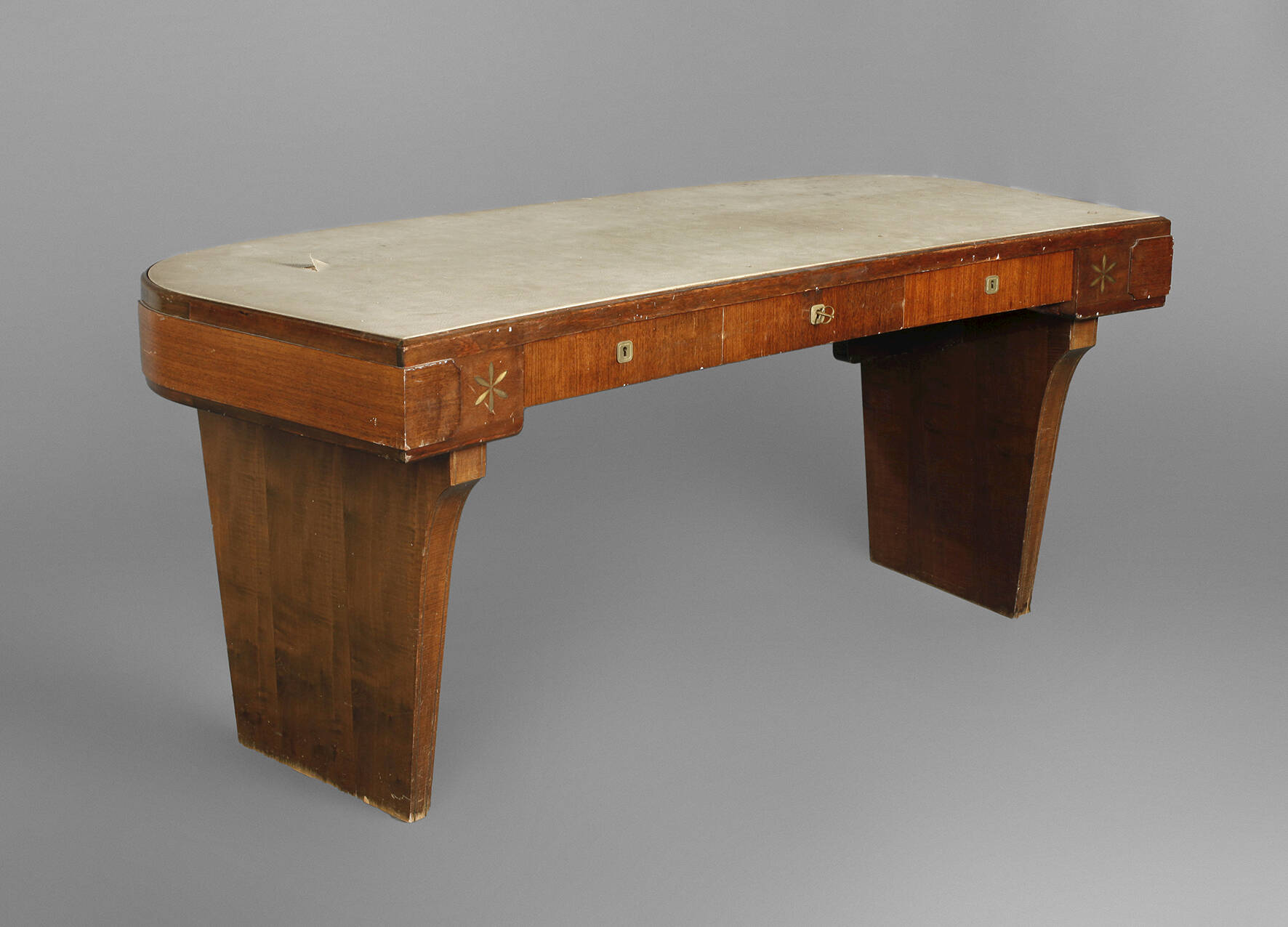 Bohnenförmiger Schreibtisch