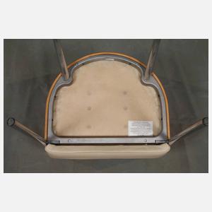 Vier Stühle Philippe Starck