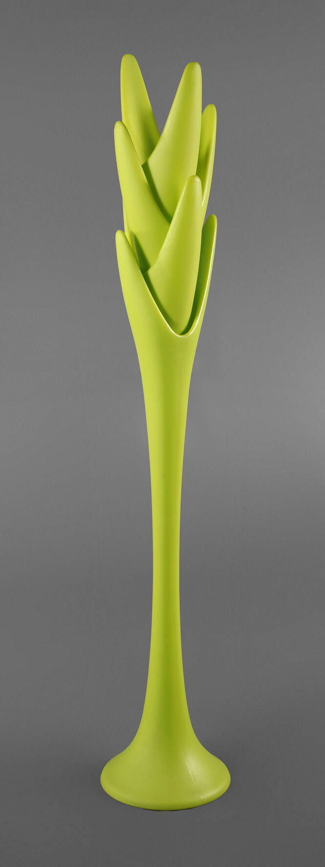 Angelo Tomaiuolo, Kleiderständer