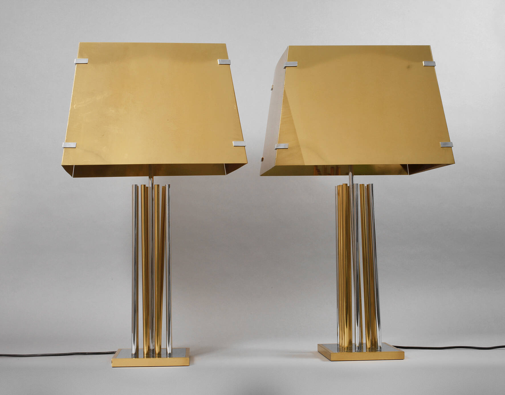 Paar große Designlampen