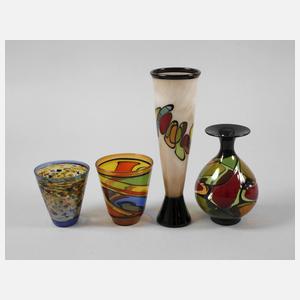 Vier Kunstglasvasen Kurt Wallstab