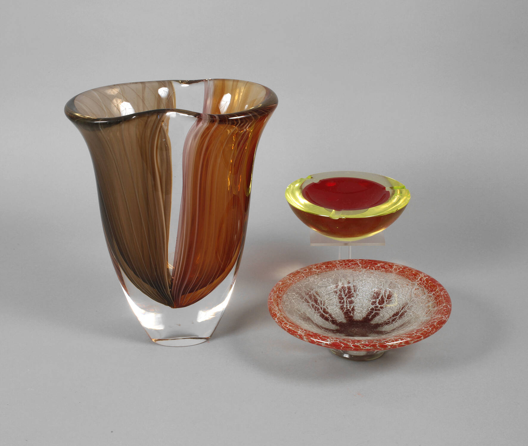 Drei Teile modernes Glas