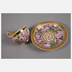 Biedermeiertasse mit Rosenkranzmotiv