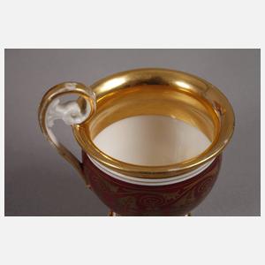 Kaffeeservice mit Purpurfond und Goldmalerei