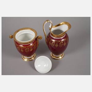 Kaffeeservice mit Purpurfond und Goldmalerei