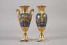 Paar kleine Prunkamphoren