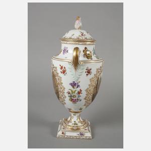 Dresden Prunkvase mit Genreszenen