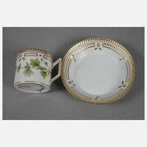 Kopenhagen Kaffeetasse mit Untertasse "Flora Danica"