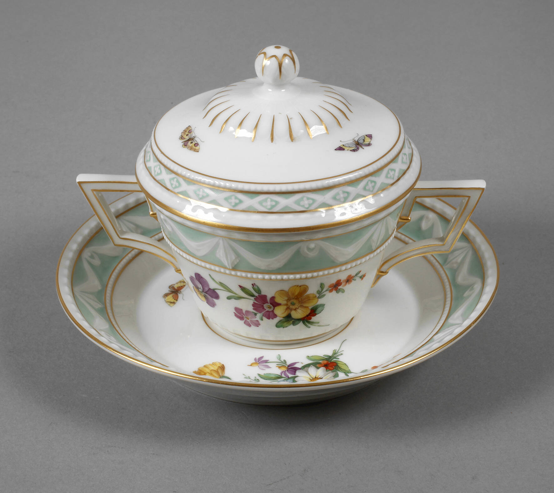 KPM Berlin Suppentasse "Kurland"