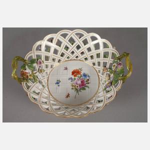 Meissen Henkelkorb mit Blütenbesatz