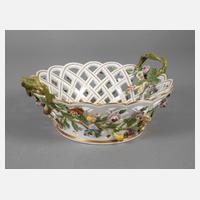 Meissen Henkelkorb mit Blütenbesatz111