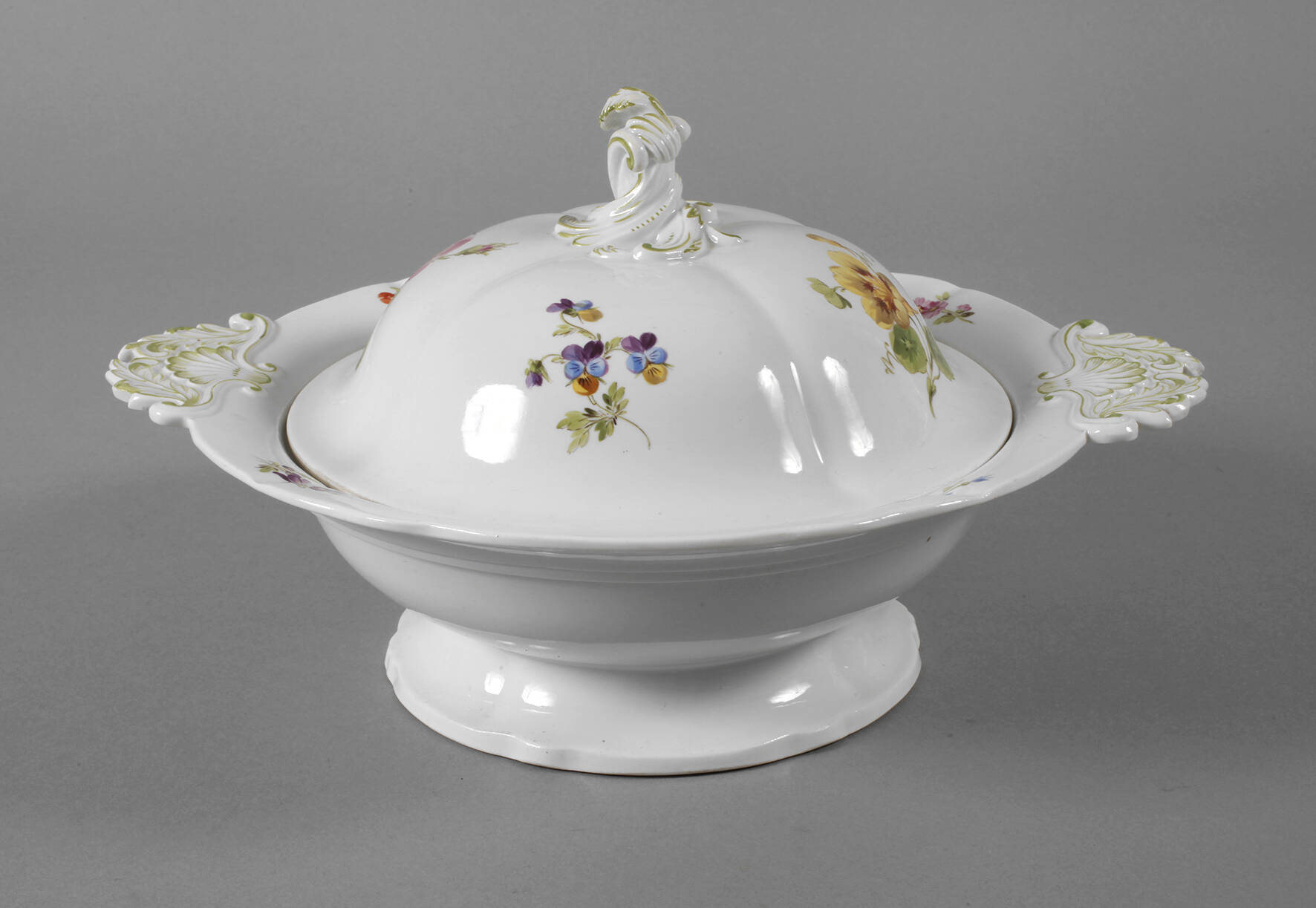 Meissen Deckelschüssel/Gemüsenapf "Blume 1"