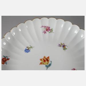 Meissen Kuchenplatte Streublümchendekor