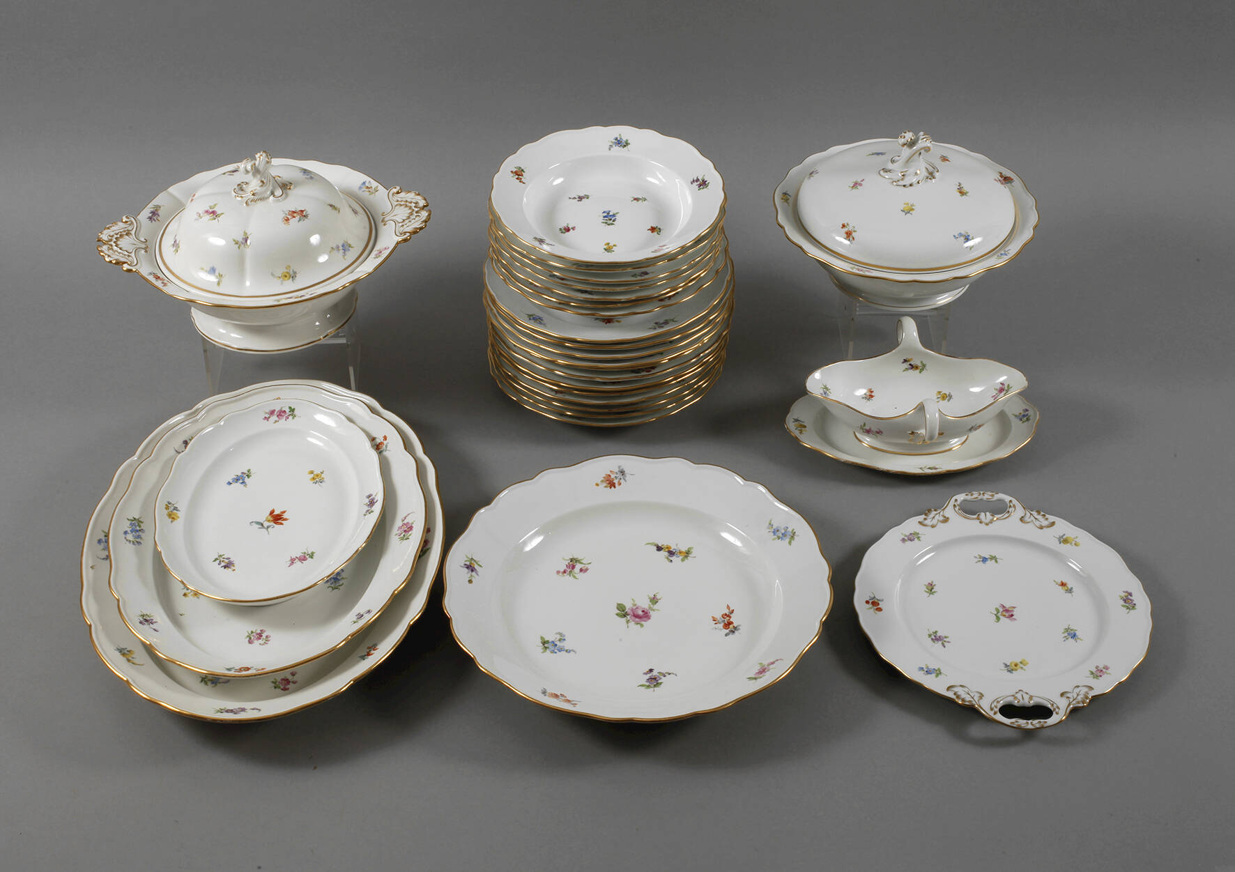 Meissen Speiseservice Streublümchendekor