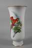 Meissen große Vase mit Papageimotiv