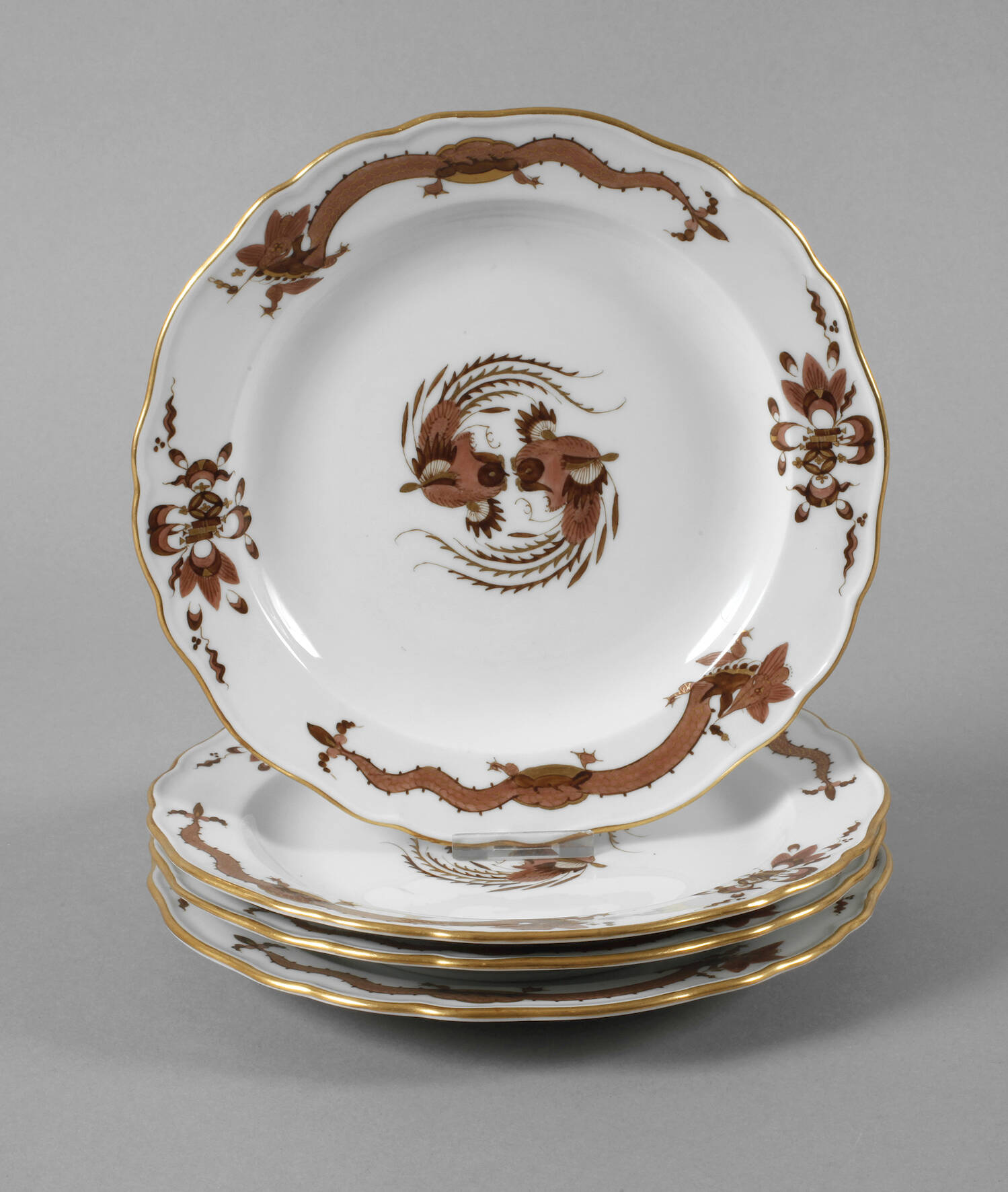 Meissen vier Kuchenteller "Reicher Drache, braun"