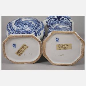 Zwei Vasen Delft