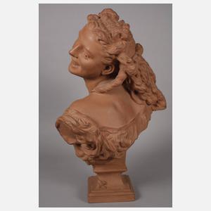 Frankreich "Bacchantin mit Rosen"