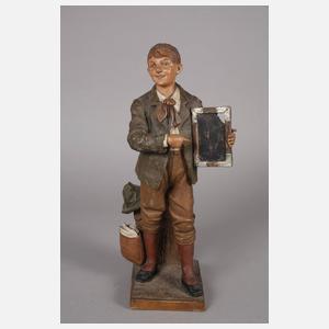 Goldscheider Wien Schuljunge mit Schiefertafel