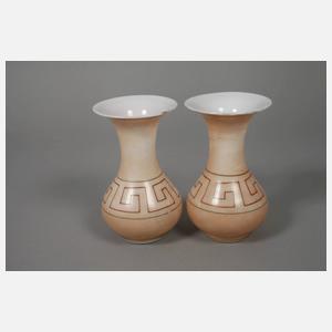 Paar Portraitvasen Milchglas