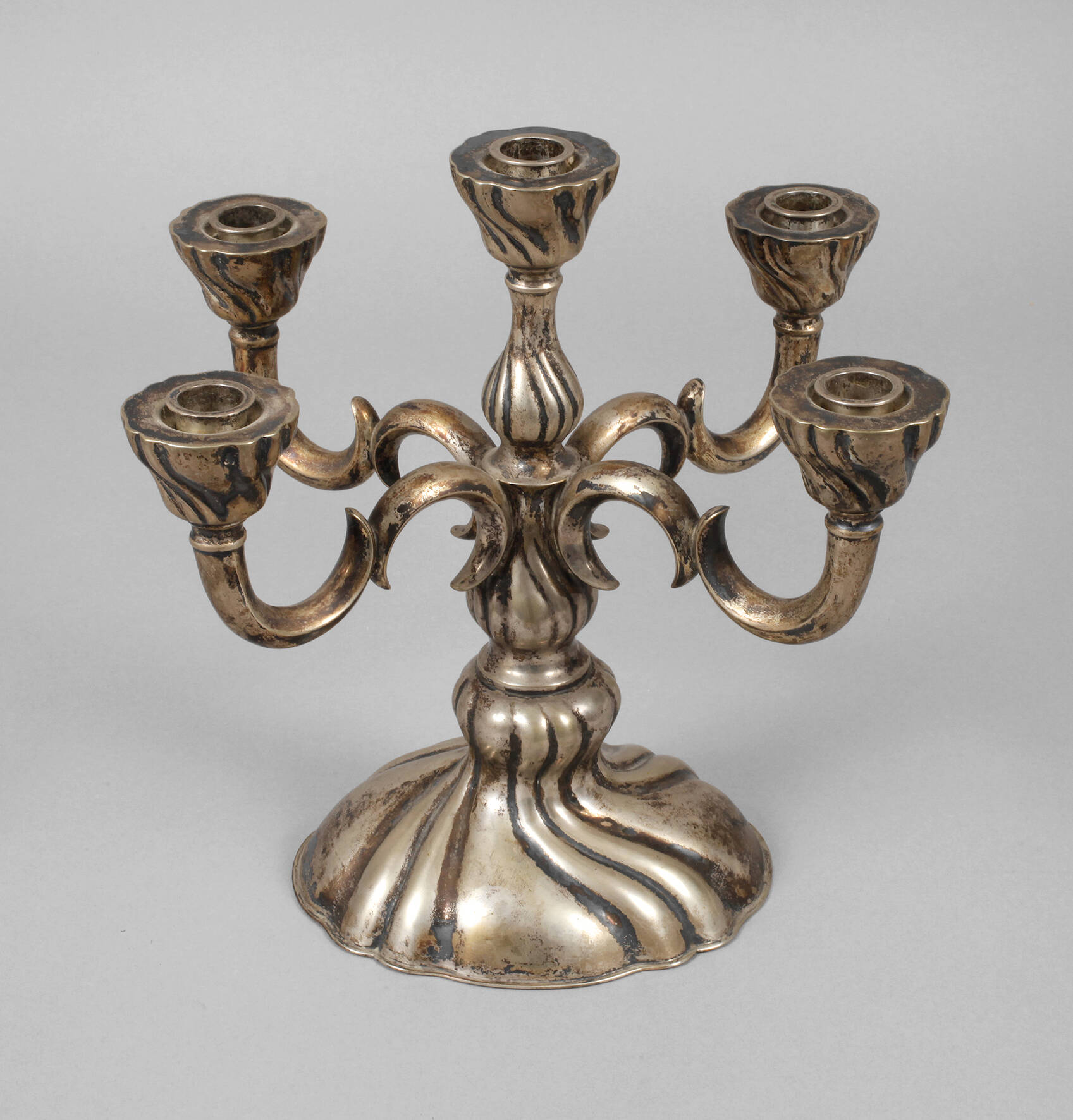 Große Silbergirandole