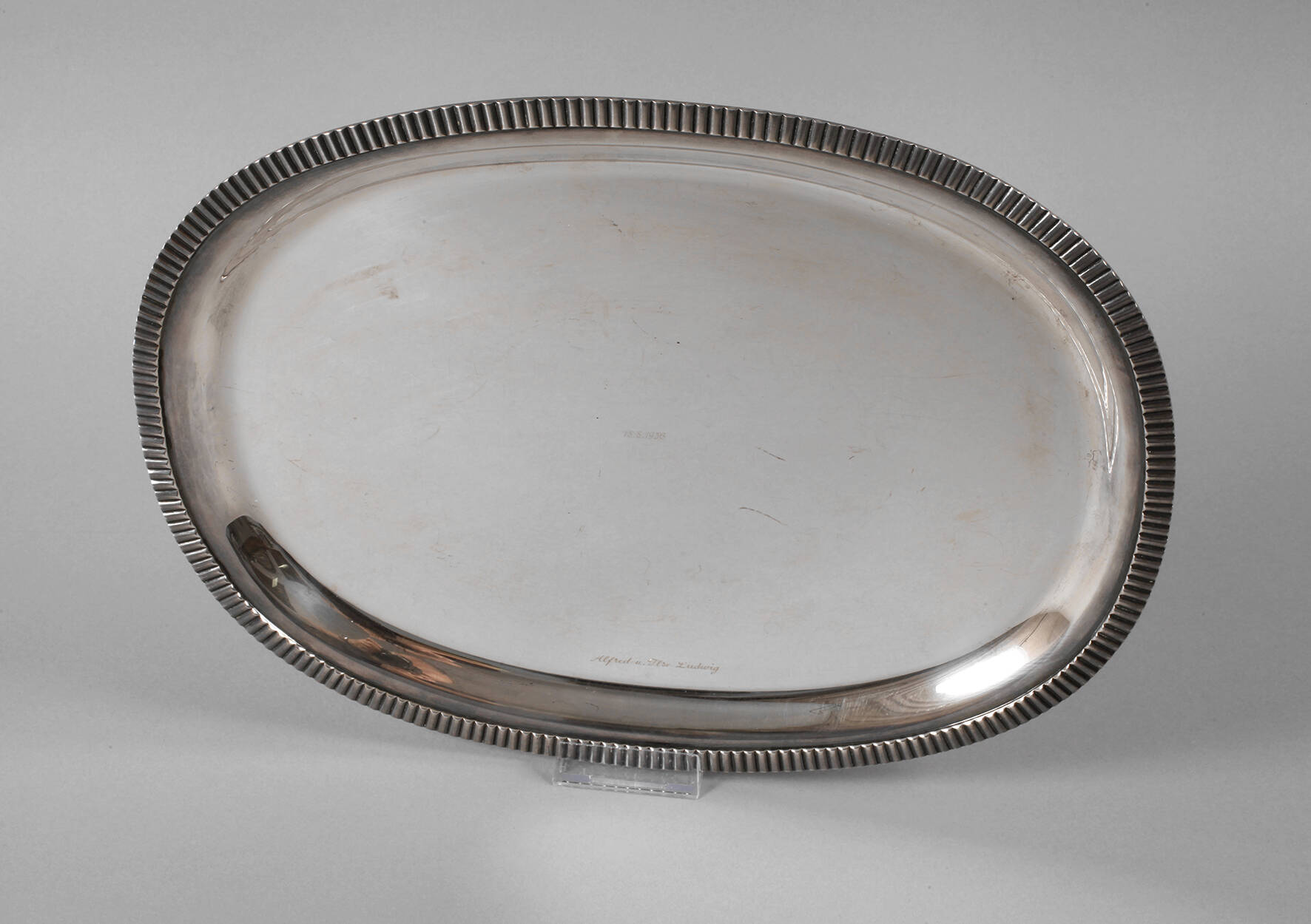 Großes Silbertablett