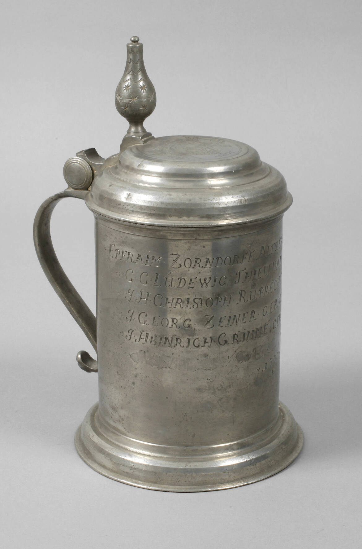 Barocker Vivat Walzenkrug