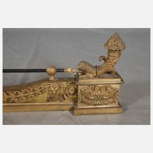 Klassizistischer Kaminvorsatz